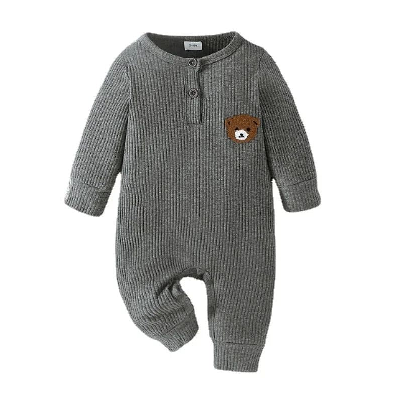 Body med nallemotiv – Stickad och mjuk design